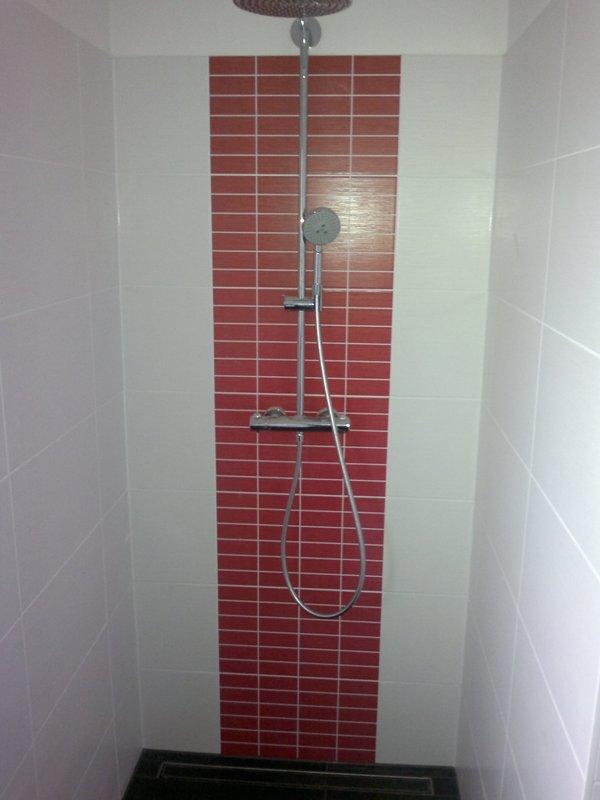 Wandfliesen und Mosaik